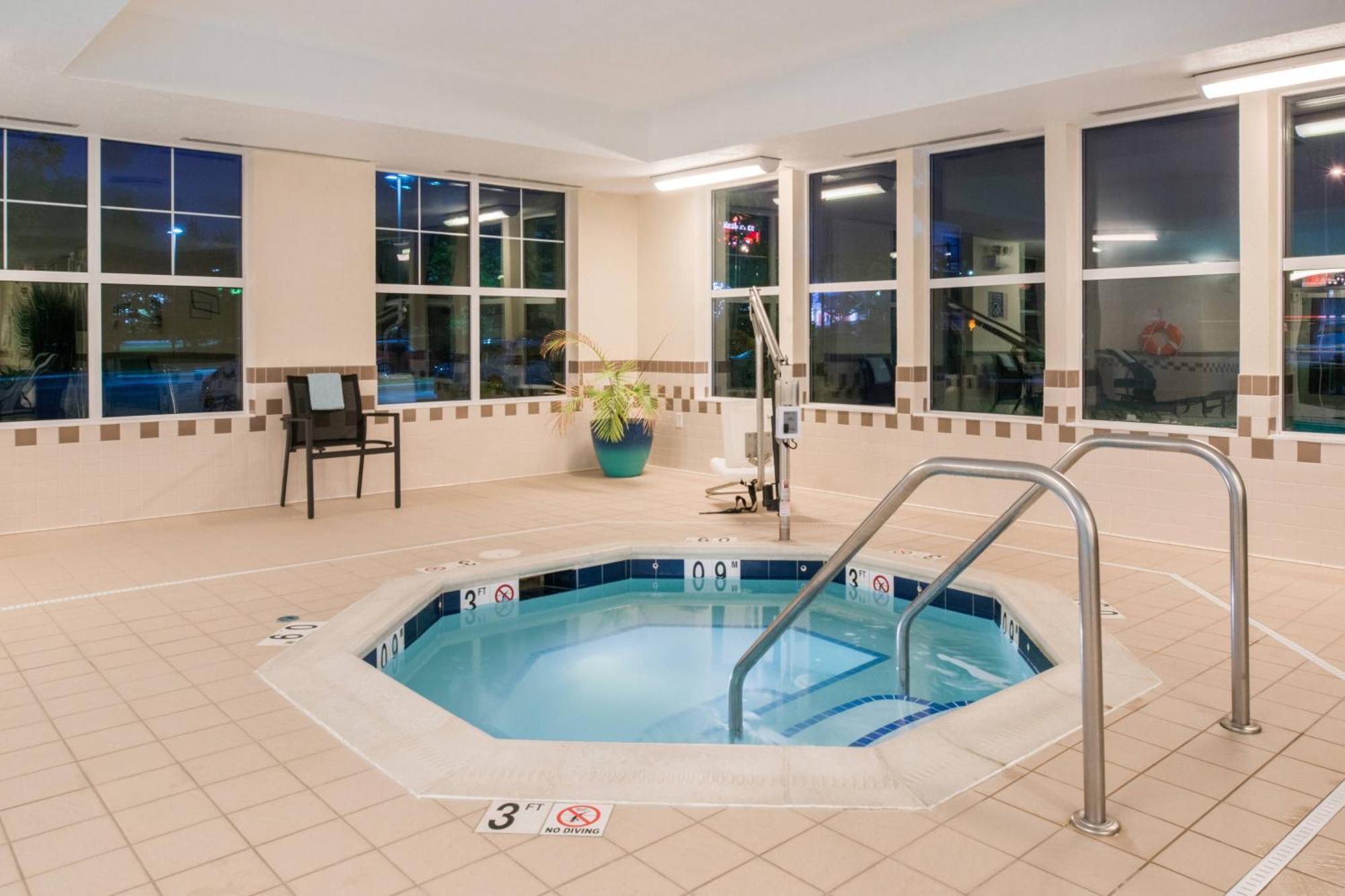 Residence Inn By Marriott Harrisonburg Bagian luar foto