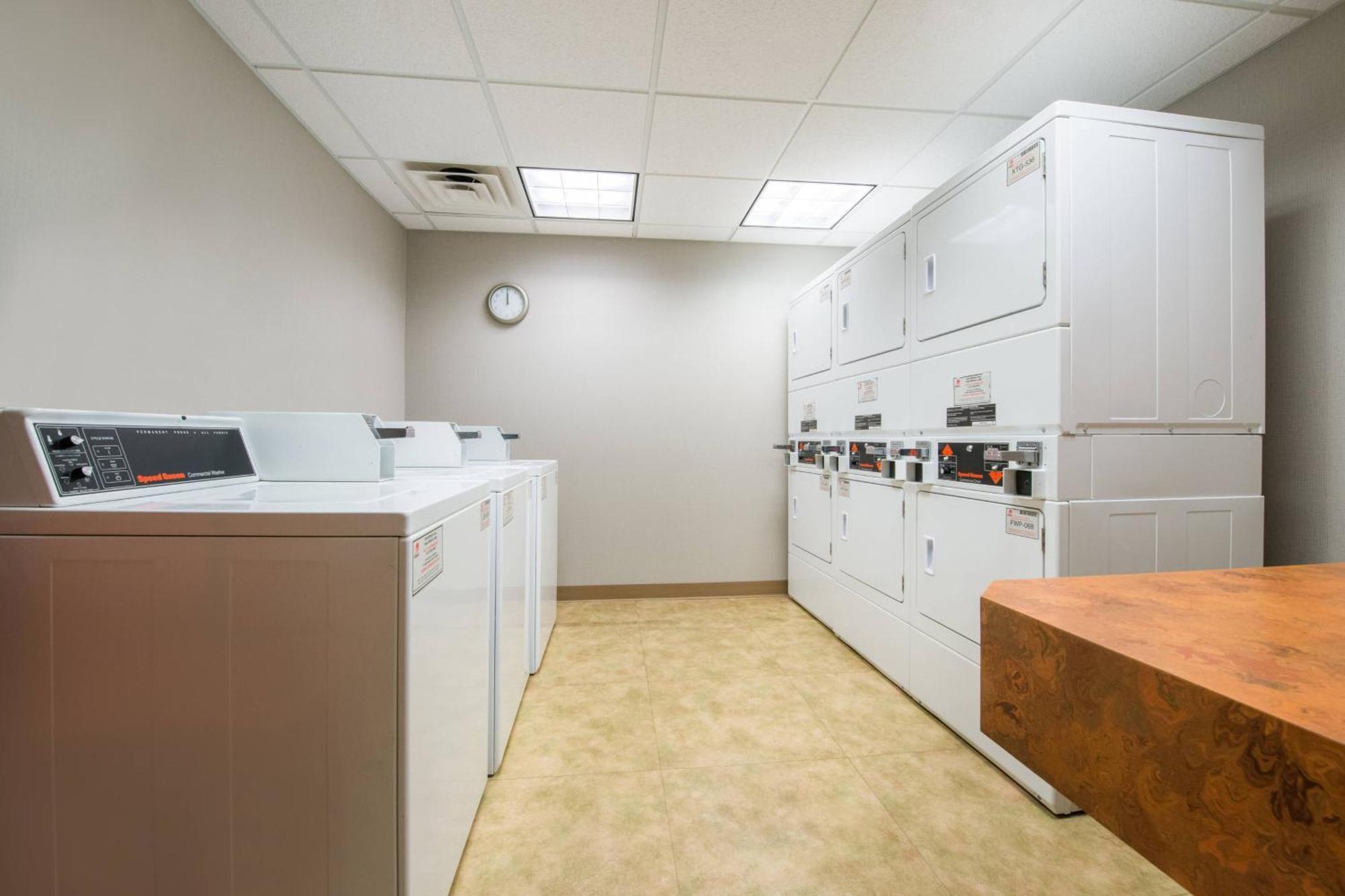 Residence Inn By Marriott Harrisonburg Bagian luar foto